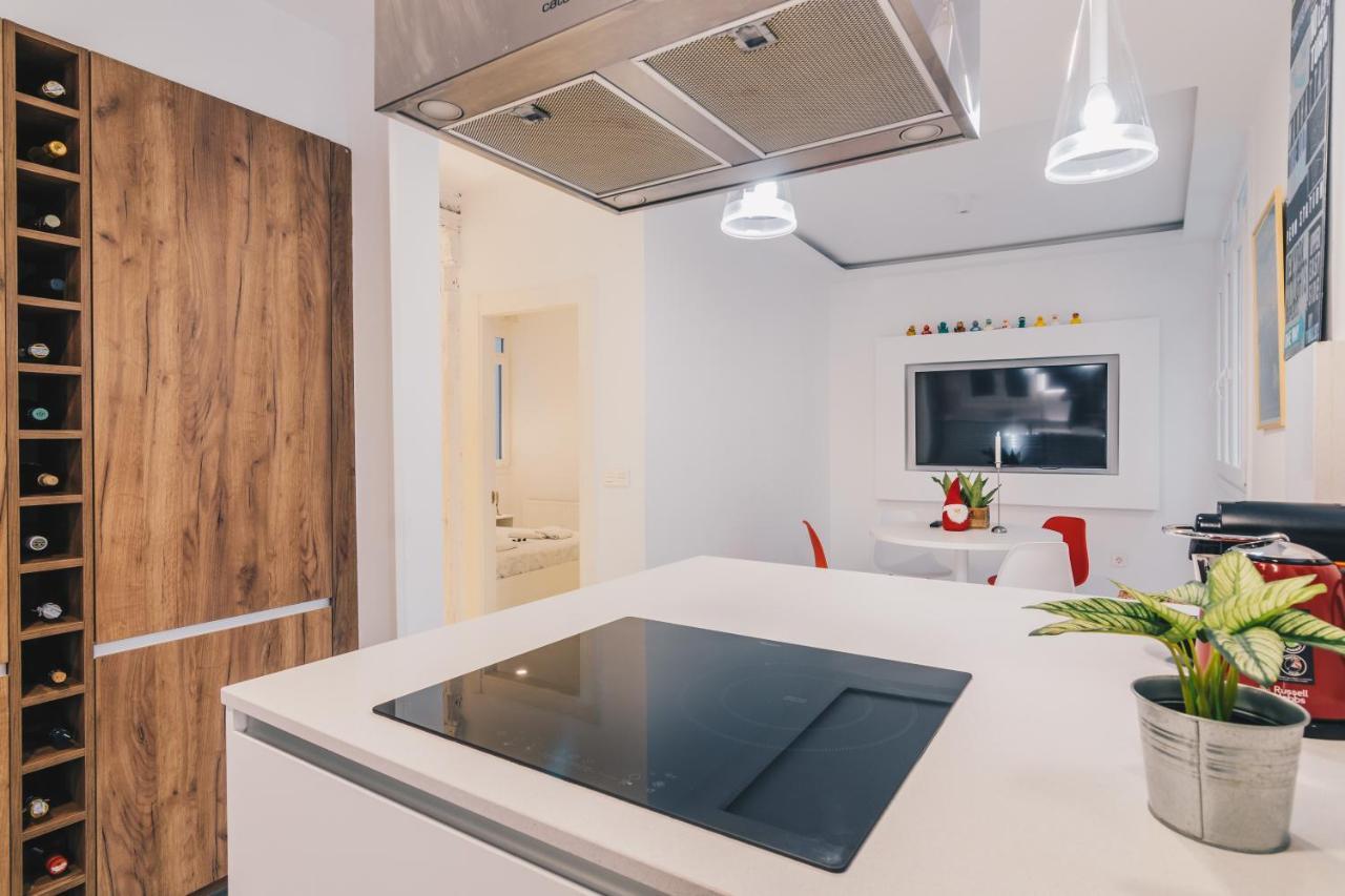 Plaza Nueva Apartment By People Rentals Bilbao Buitenkant foto