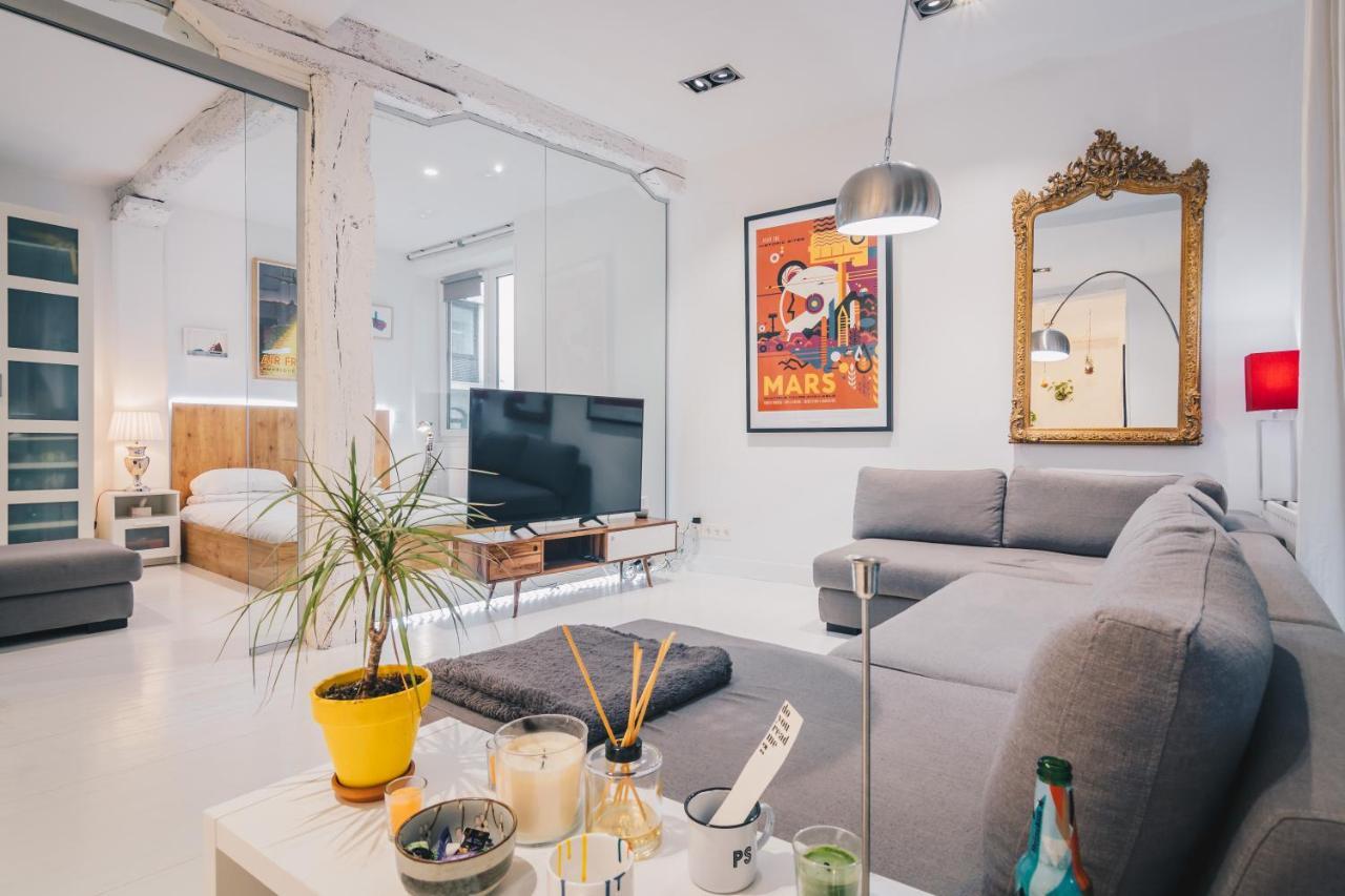 Plaza Nueva Apartment By People Rentals Bilbao Buitenkant foto