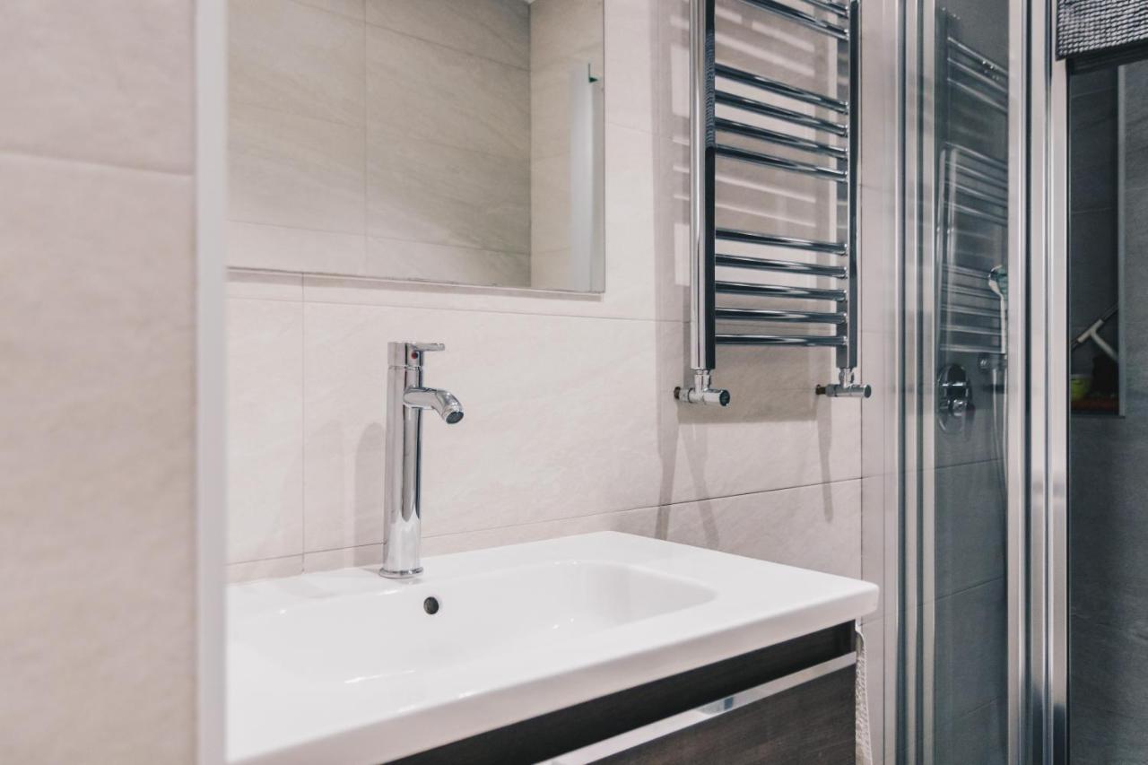 Plaza Nueva Apartment By People Rentals Bilbao Buitenkant foto