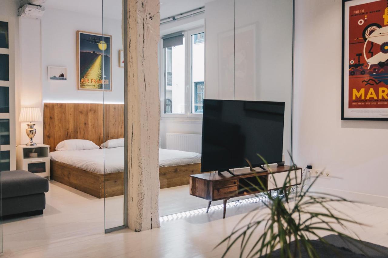 Plaza Nueva Apartment By People Rentals Bilbao Buitenkant foto