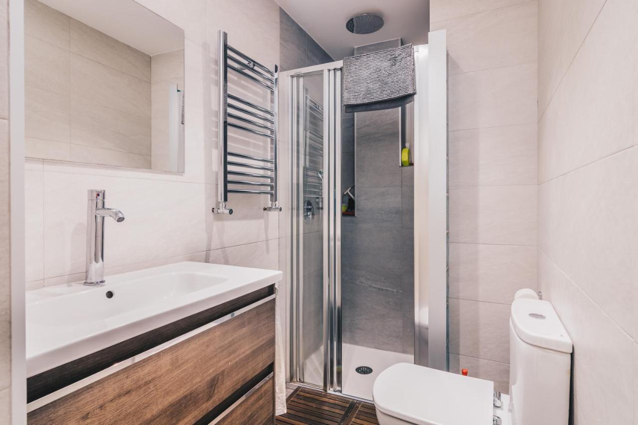 Plaza Nueva Apartment By People Rentals Bilbao Buitenkant foto