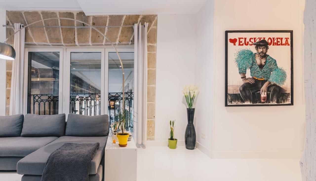 Plaza Nueva Apartment By People Rentals Bilbao Buitenkant foto